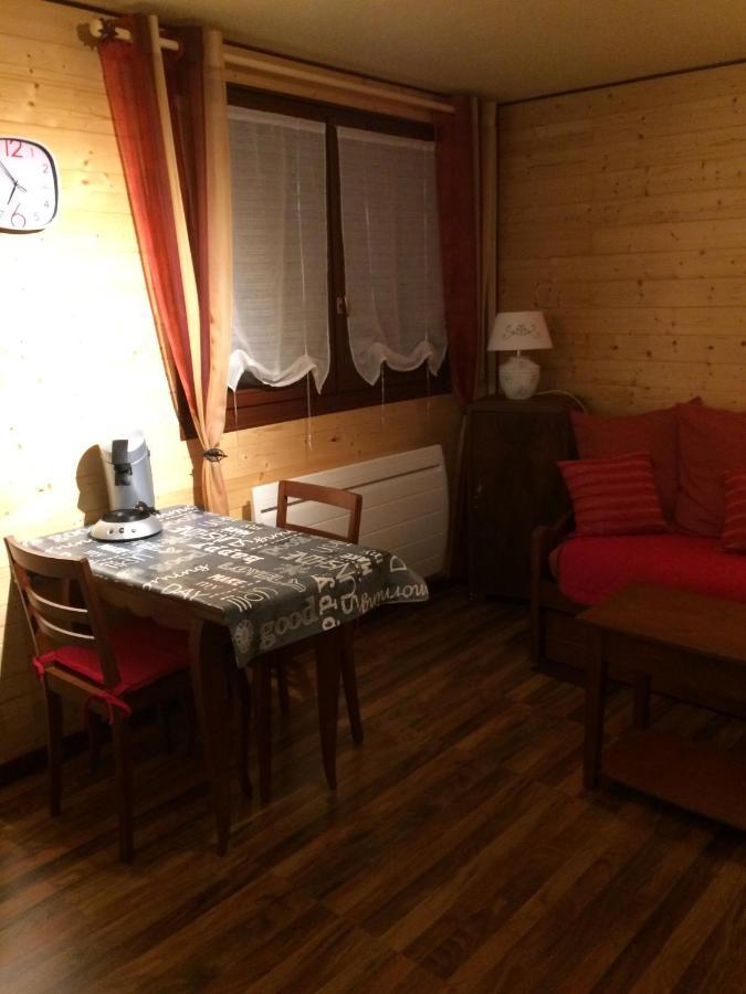 Studio Meuble A Allemont Bagian luar foto